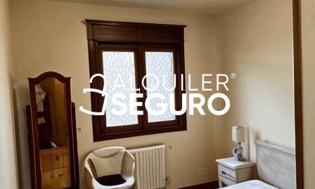 Photo 3 of Flat to rent in Del Cantueso, Torrecaballeros, Segovia