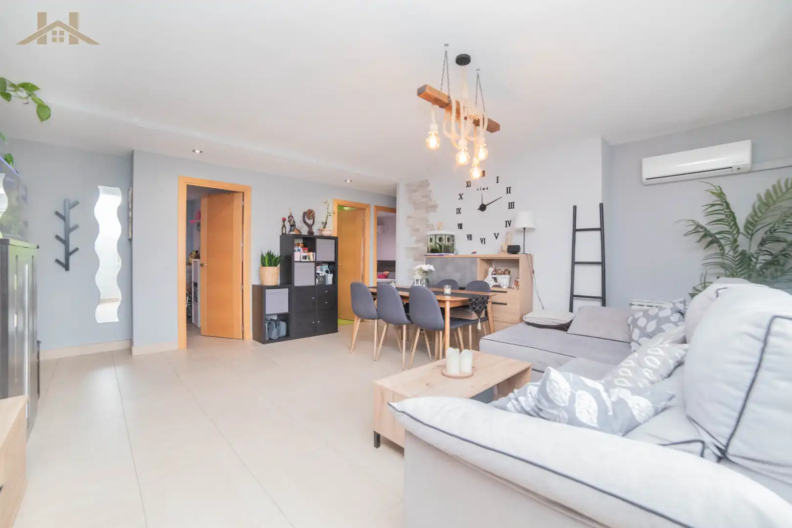 Pis en venda a Avenida de los Sauces, 47, Parque Coimbra