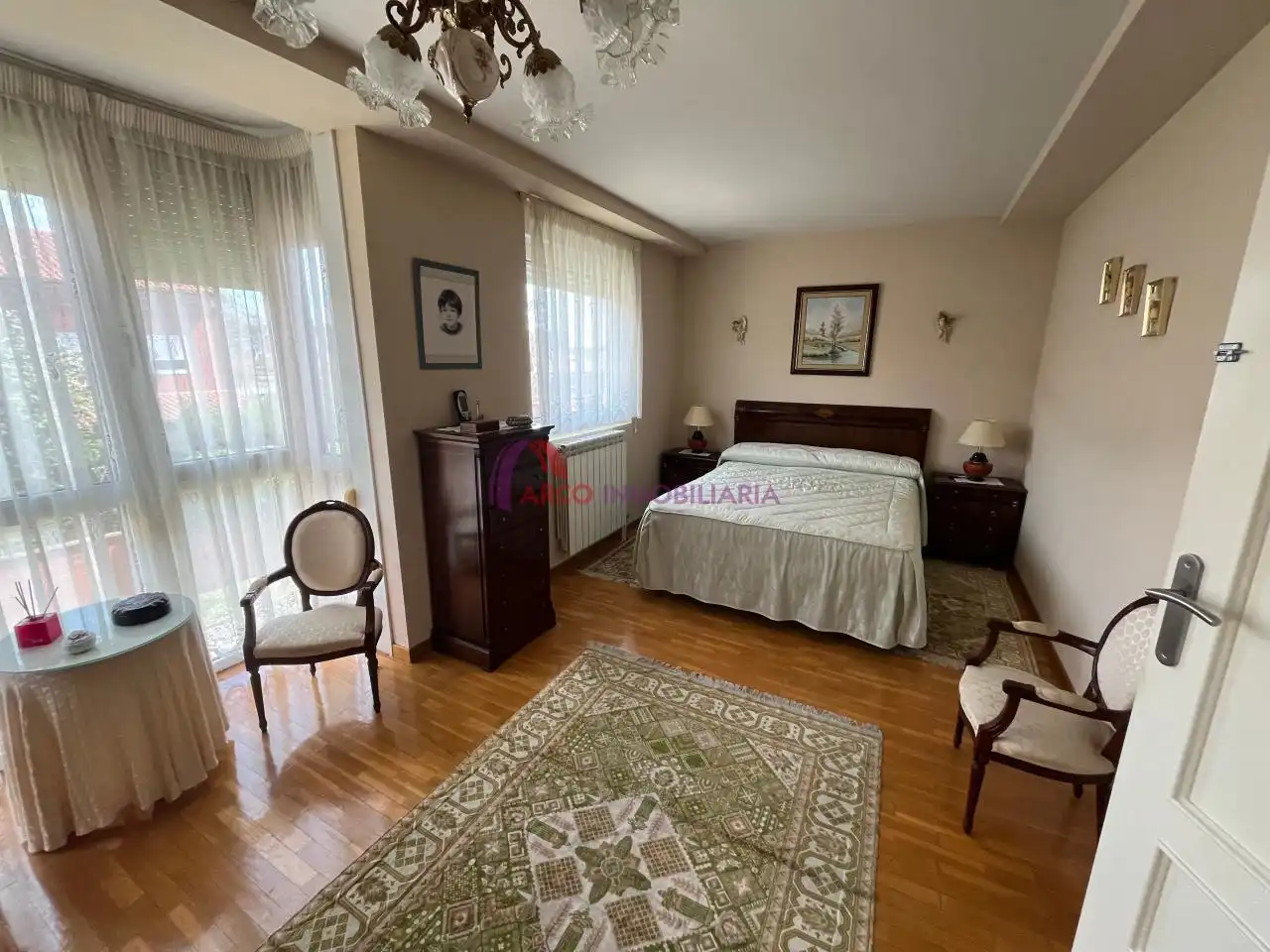 Bedroom of Detached homes for sale in Burgos  with Heating, Private garden and Parquet flooring