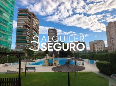 Appartamento con piscina in affitto a Deportista Juan Matos