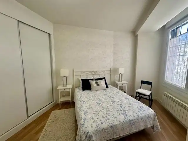 Schlafzimmer von Wohnung zum Verkauf in Burgos mit Heizung, Parkett und Möbliert