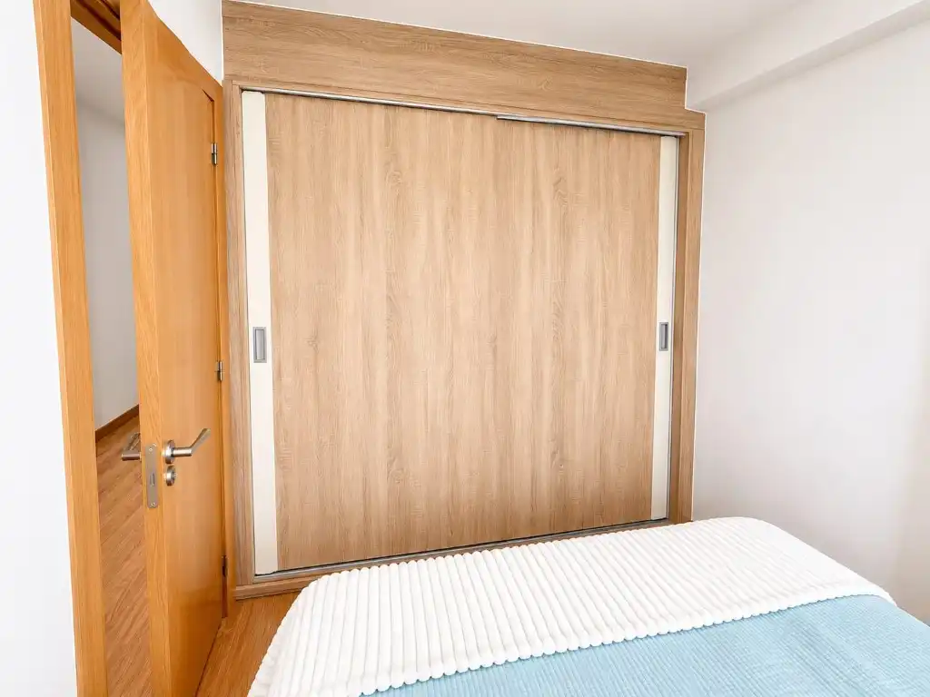 Habitación de Piso en venta en Benidorm con Aire acondicionado y Amueblado