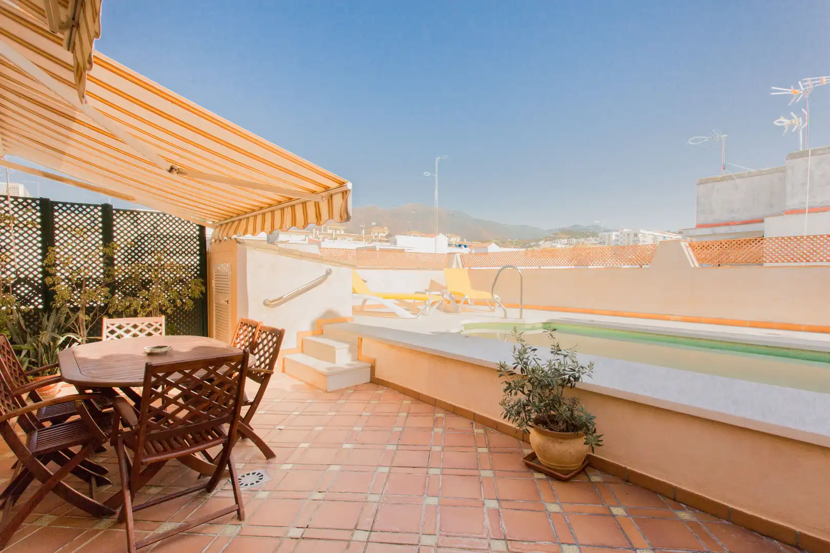 Adossat amb piscina en venda a Estepona Pueblo, imagen 12