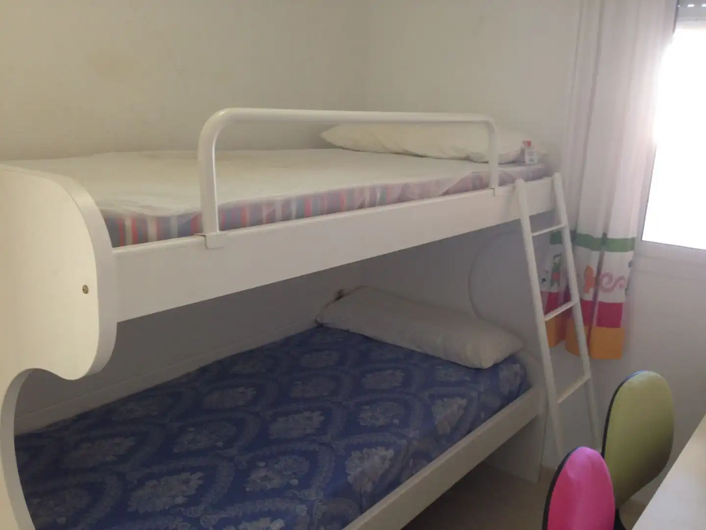 Dormitori de Apartament en venda en La Manga del Mar Menor amb Aire condicionat i Terrassa