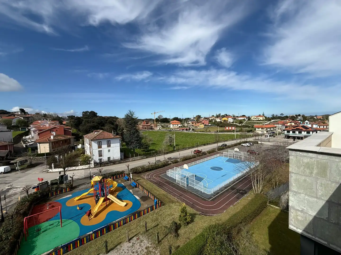 Piscina de Ático en venta en Llanes con Calefacción, Terraza y Trastero