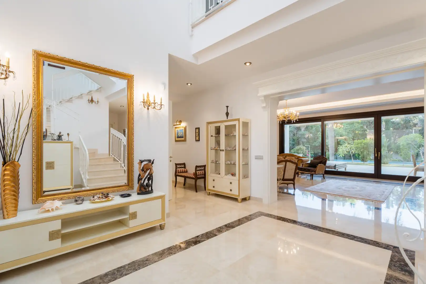 Casa o xalet en venda en Estepona amb Aire condicionat, Jardí privat i Terrassa
