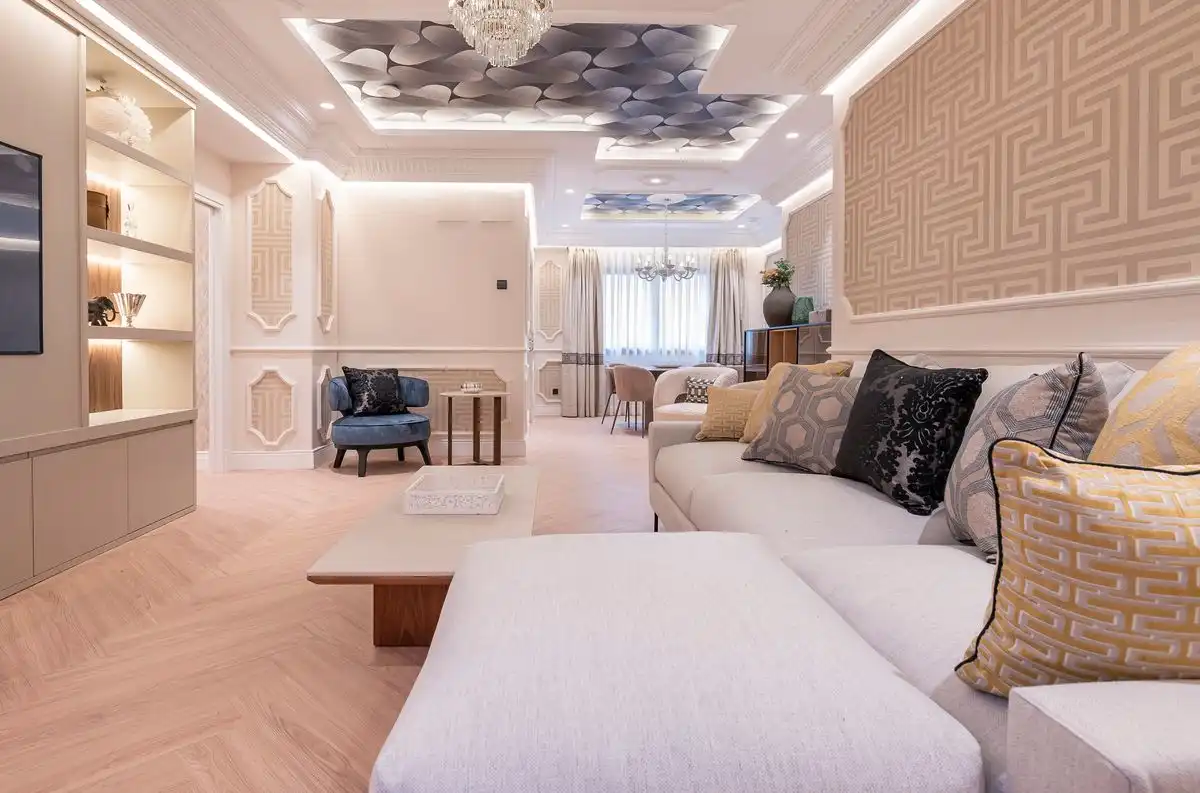 Flat with lift for sale in C. de Guzmán el Bueno, imagen 5