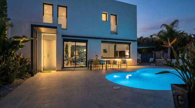 Casa-chalet en Venta en Carrer Carmençó en Carmençó