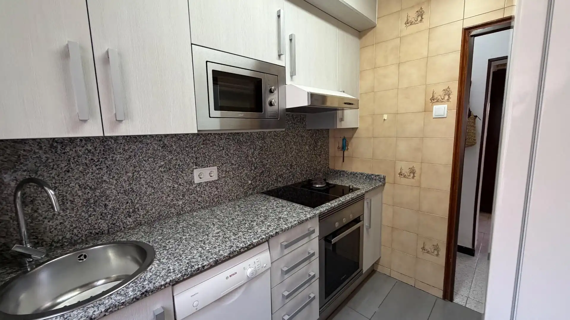 Kitchen of Ground floor for sale in Mataró  with Air Conditioner and Heating