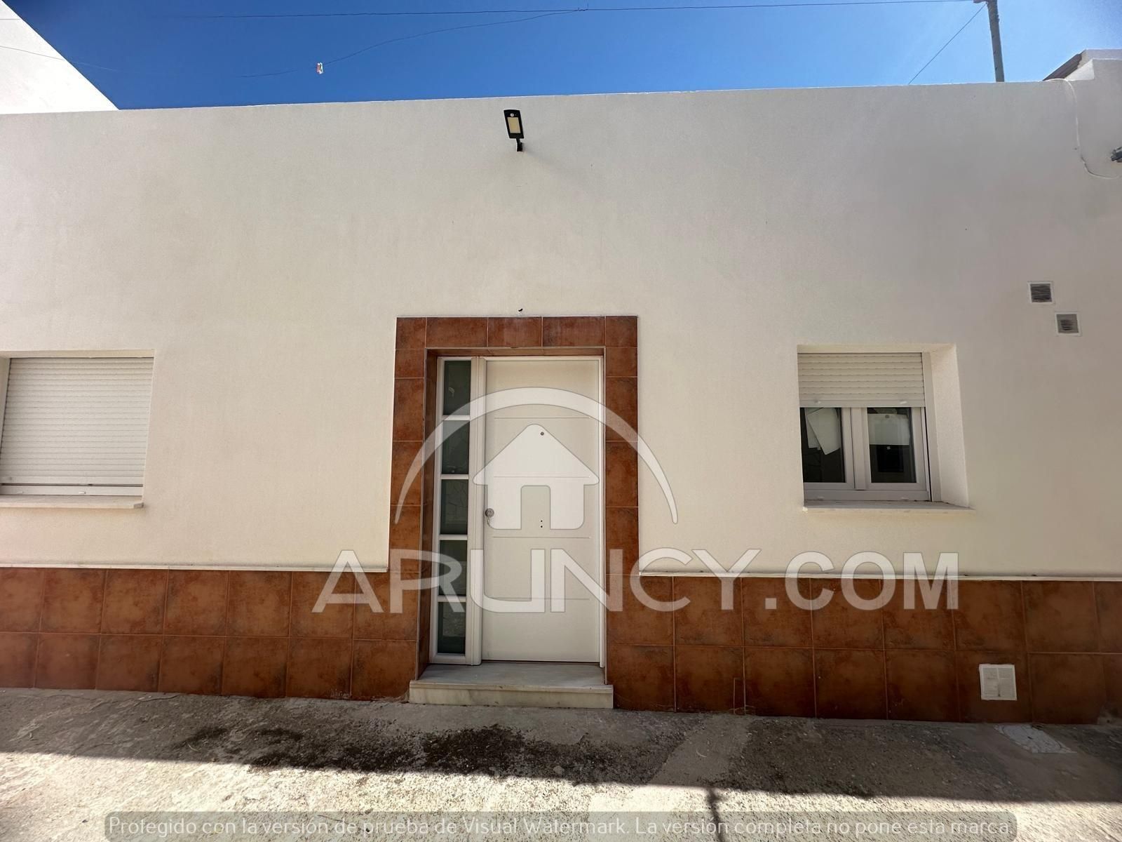 Vista exterior de Casa o chalet en venta en Chiclana de la Frontera con Aire acondicionado