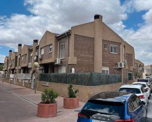 Casa adosada en venda a Churra