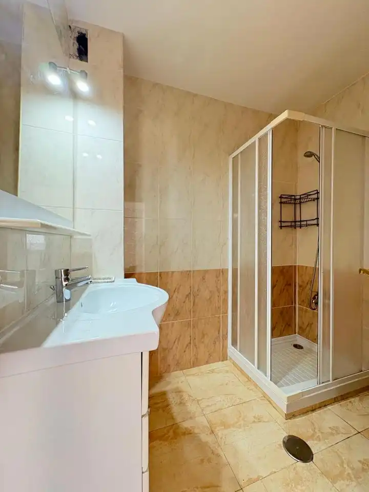 Bathroom of Flat for rent in Navalcarnero  with Air Conditioner, Heating and Terrace
