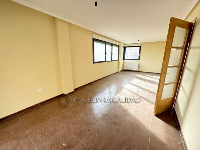 Casa-chalet en Venta en Alfoz de Quintanadueñas