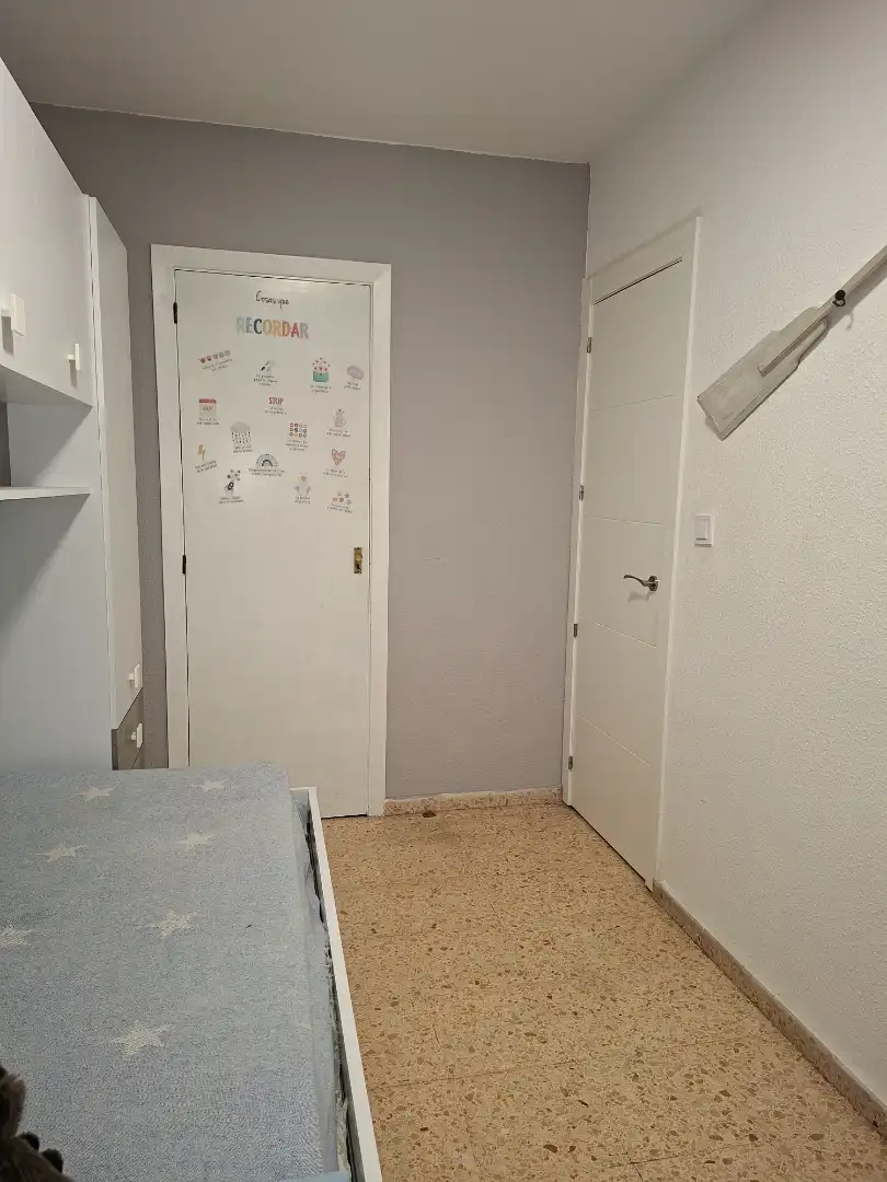 Bedroom of Flat for rent in Valencia  with Air Conditioner, Furnished and Oven