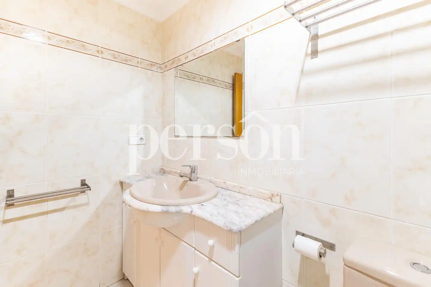 Bathroom of Flat for rent in Valencia  with Air Conditioner, Terrace and Furnished