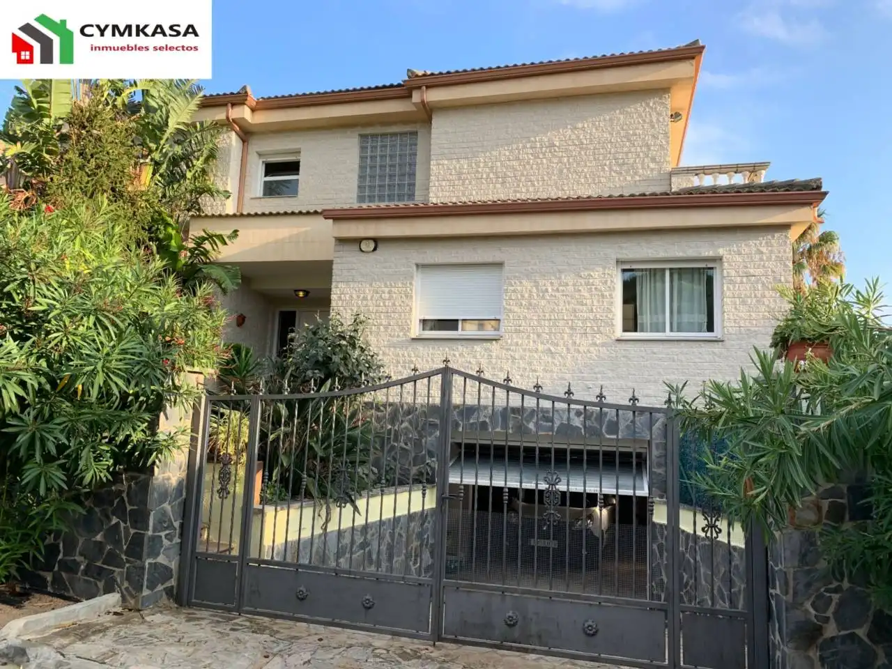 Casa con piscina in vendita a Montgoda, imagen 2
