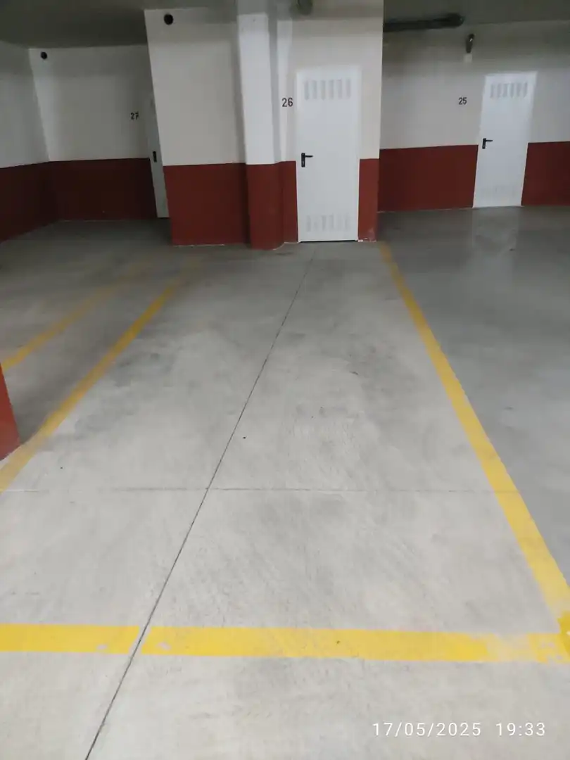 Parkplatz von Wohnungen zum Verkauf in Barreiros mit Heizung, Terrasse und Abstellraum