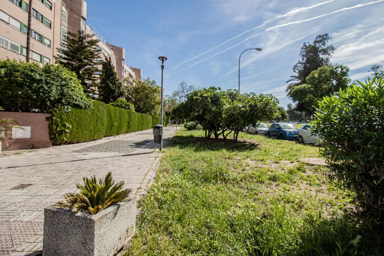 Exterior view of Flat for sale in Sevilla  with Air Conditioner, Heating and Community pool