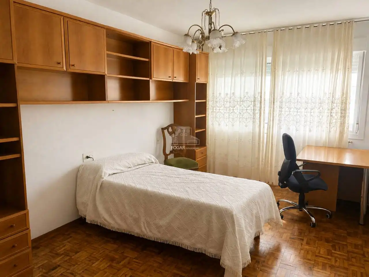 Bedroom of Flat for sale in Vilagarcía de Arousa  with Heating, Furnished and Balcony