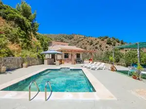 Swimming pool of Country homes for rent in Almuñécar  with Air Conditioner, Private garden and Terrace