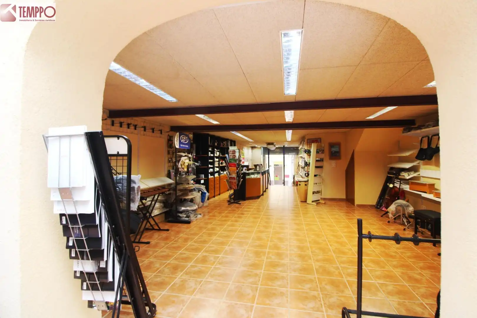 Casa adosada en venta en Carrer MURALLA, Centre
