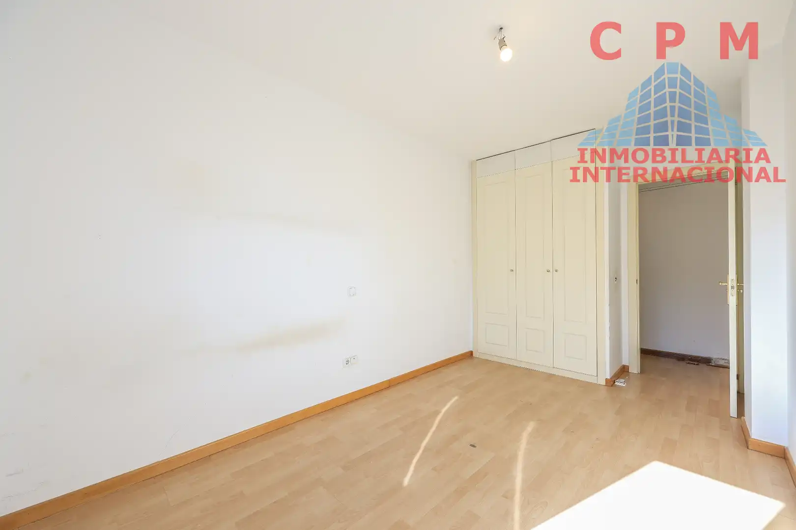 Bedroom of Flat for rent in Fuencarral - El Pardo