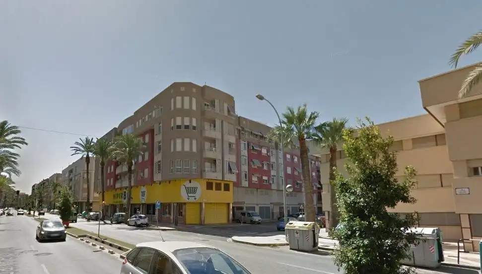 Vista exterior de Piso en venta en Elche / Elx