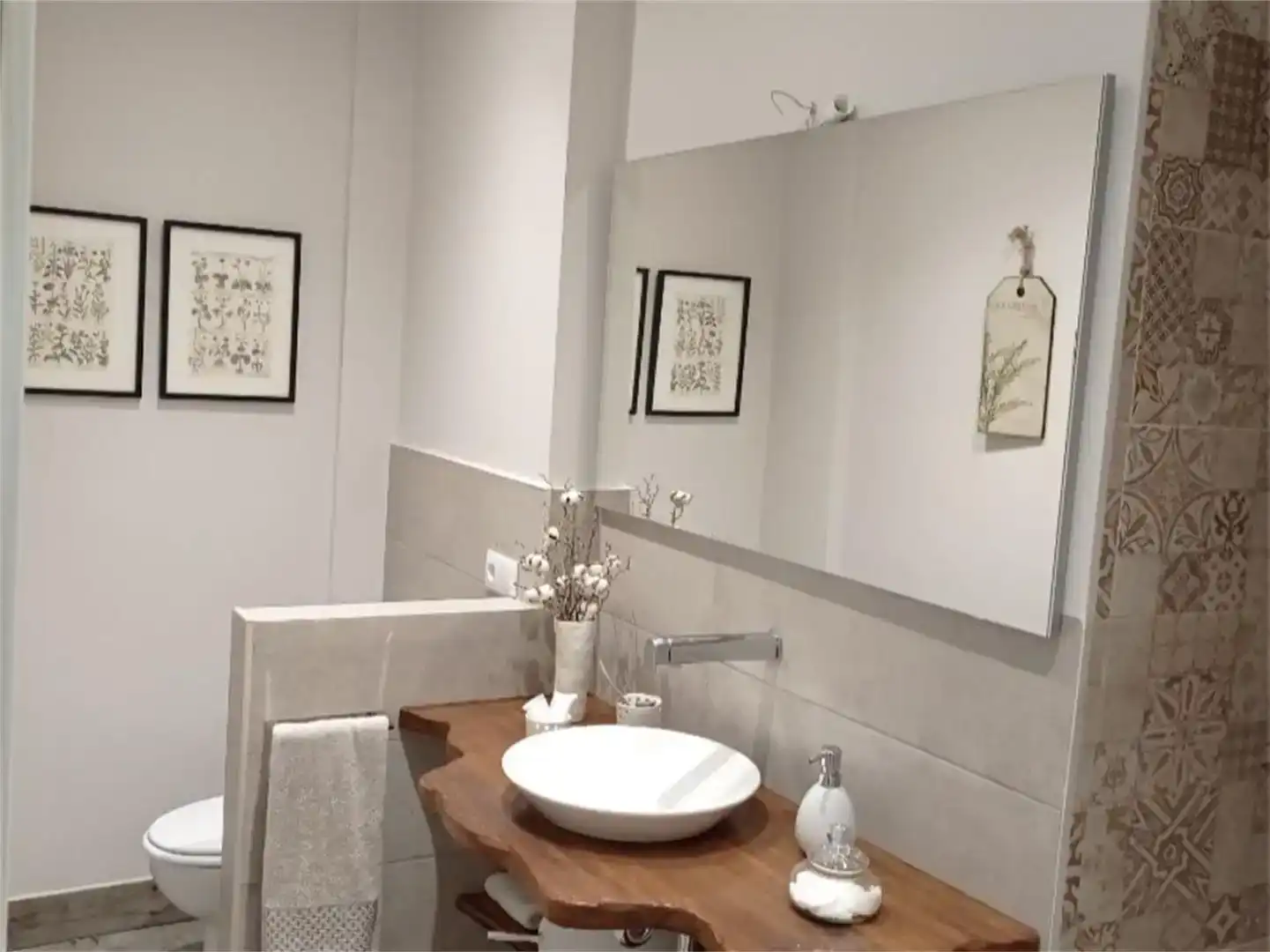 Baño de Casa adosada en venta en Mecerreyes con Trastero, Amueblado y Horno