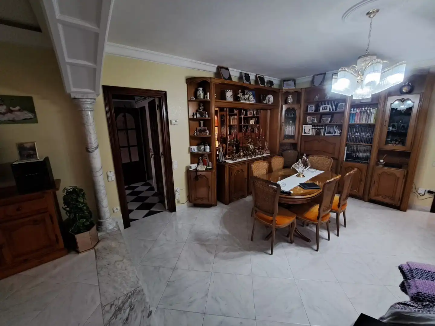 Comedor de Casa o chalet en venta en Breda con Aire acondicionado, Calefacción y Jardín privado
