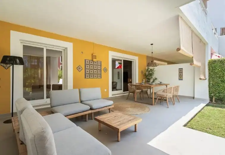 Terrassa de Planta baixa en venda en Estepona amb Aire condicionat, Jardí privat i Terrassa