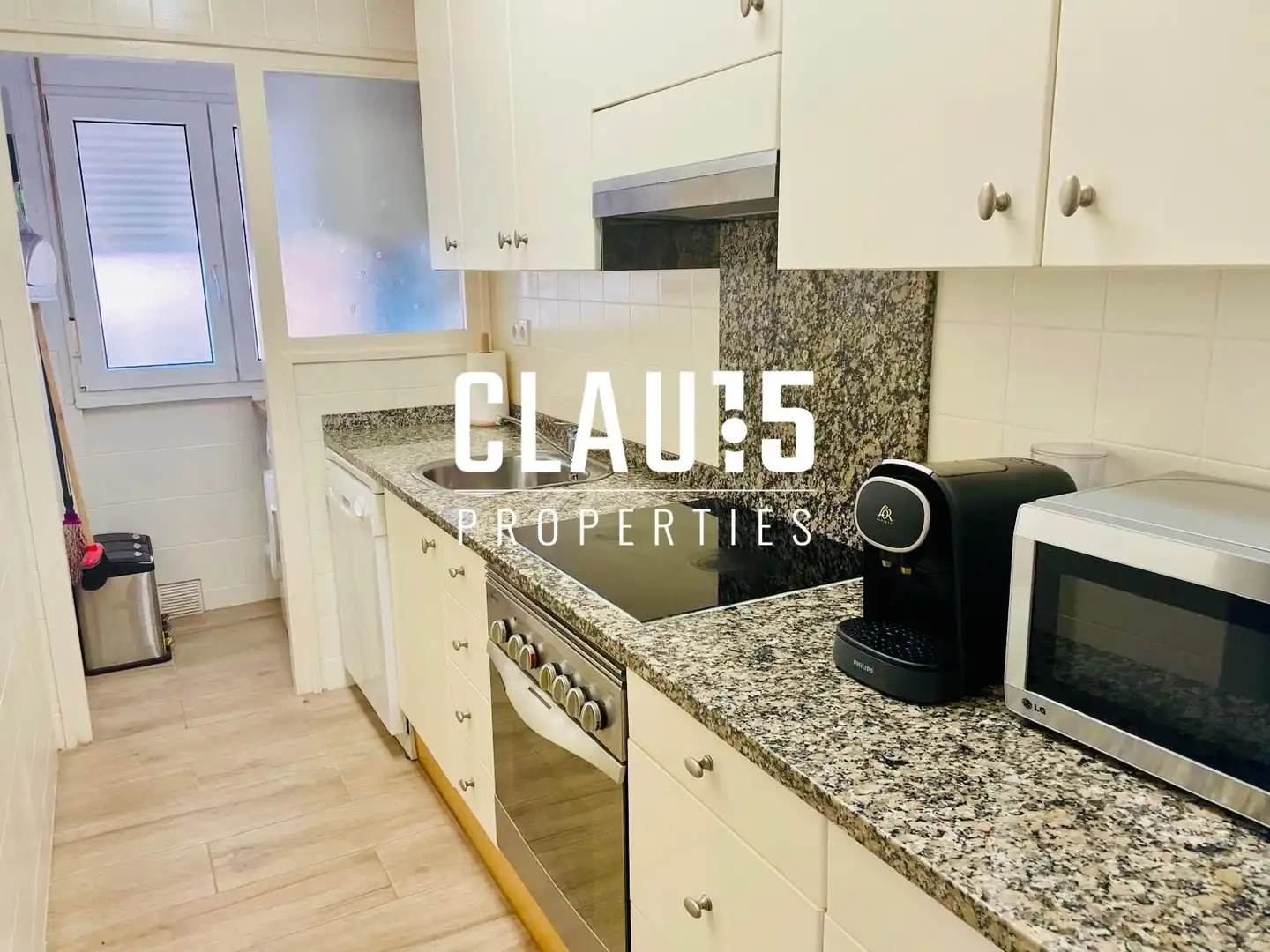 Kitchen of Flat for sale in Canet de Mar  with Heating, Balcony and Alarm