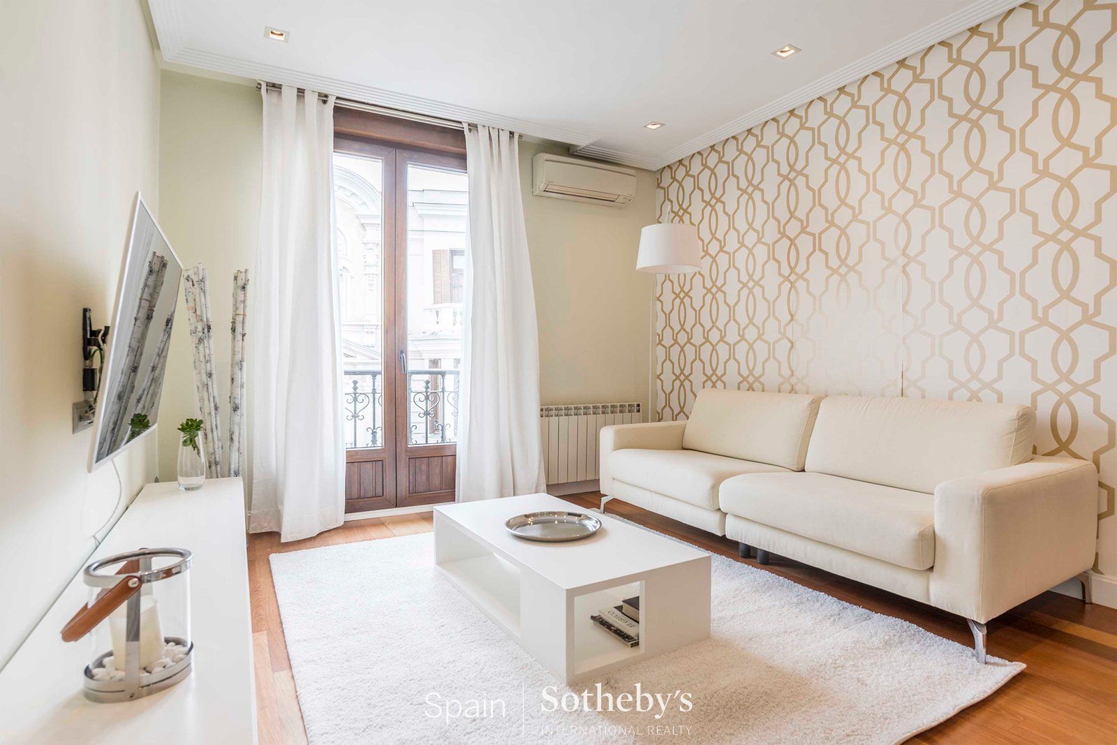 Wohnzimmer von Wohnungen zur Miete in  Madrid Capital mit Klimaanlage, Heizung und Terrasse