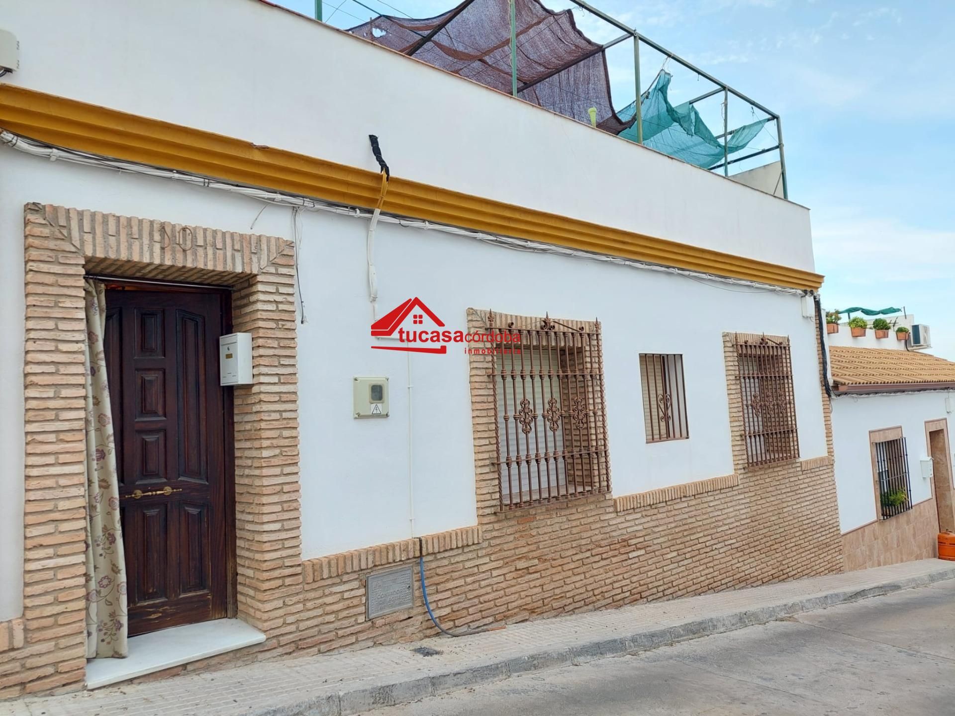 Vista exterior de Casa o xalet en venda en Almodóvar del Río amb Terrassa i Traster