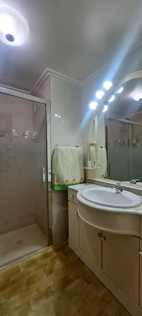 Bathroom of Flat for sale in Vitoria - Gasteiz  with Heating, Terrace and Storage room