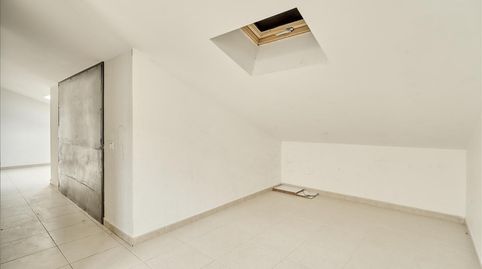 Foto 2 de Dúplex en venta en Notari Miquel Març, Olot, Girona