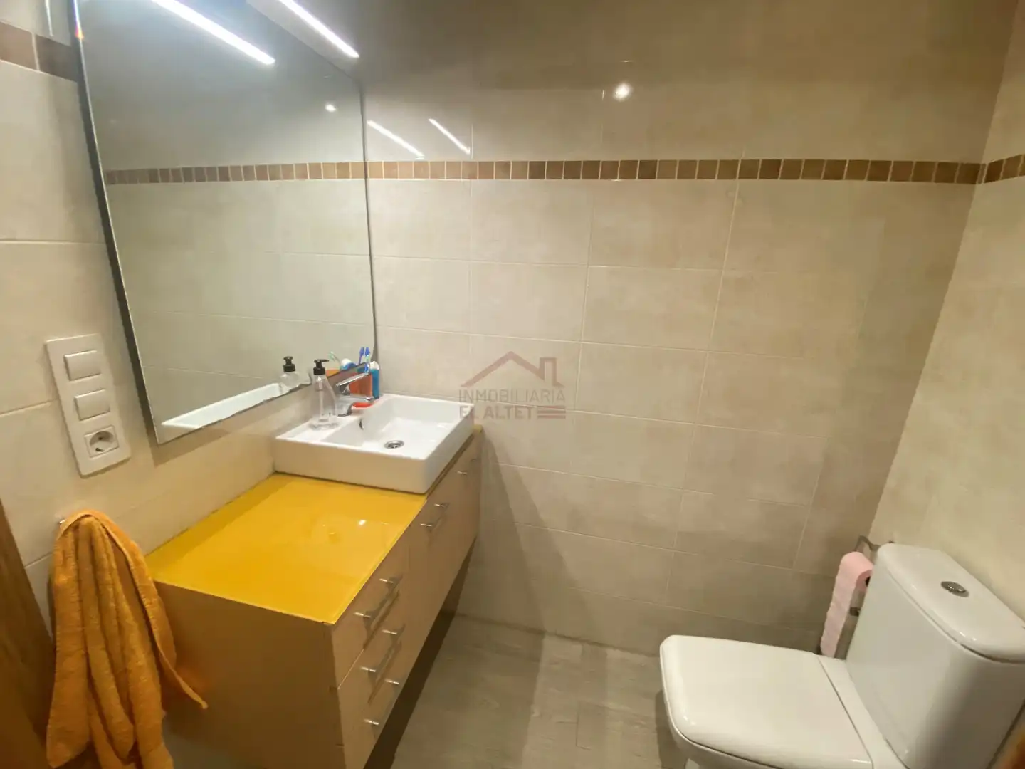 Baño de Piso en venta en Elche / Elx con Aire acondicionado, Calefacción y Horno