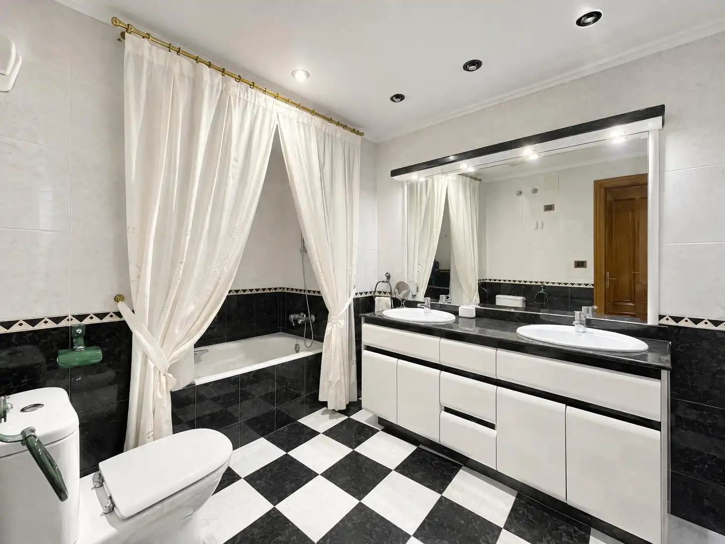Bathroom of Flat for sale in Centro 