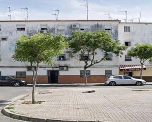 Exterior view of Flat for sale in  Sevilla Capital