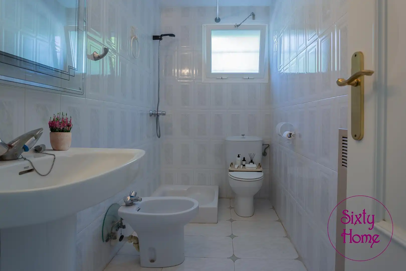 Baño de Casa o chalet en venta en Zuera con Calefacción, Terraza y Piscina comunitaria
