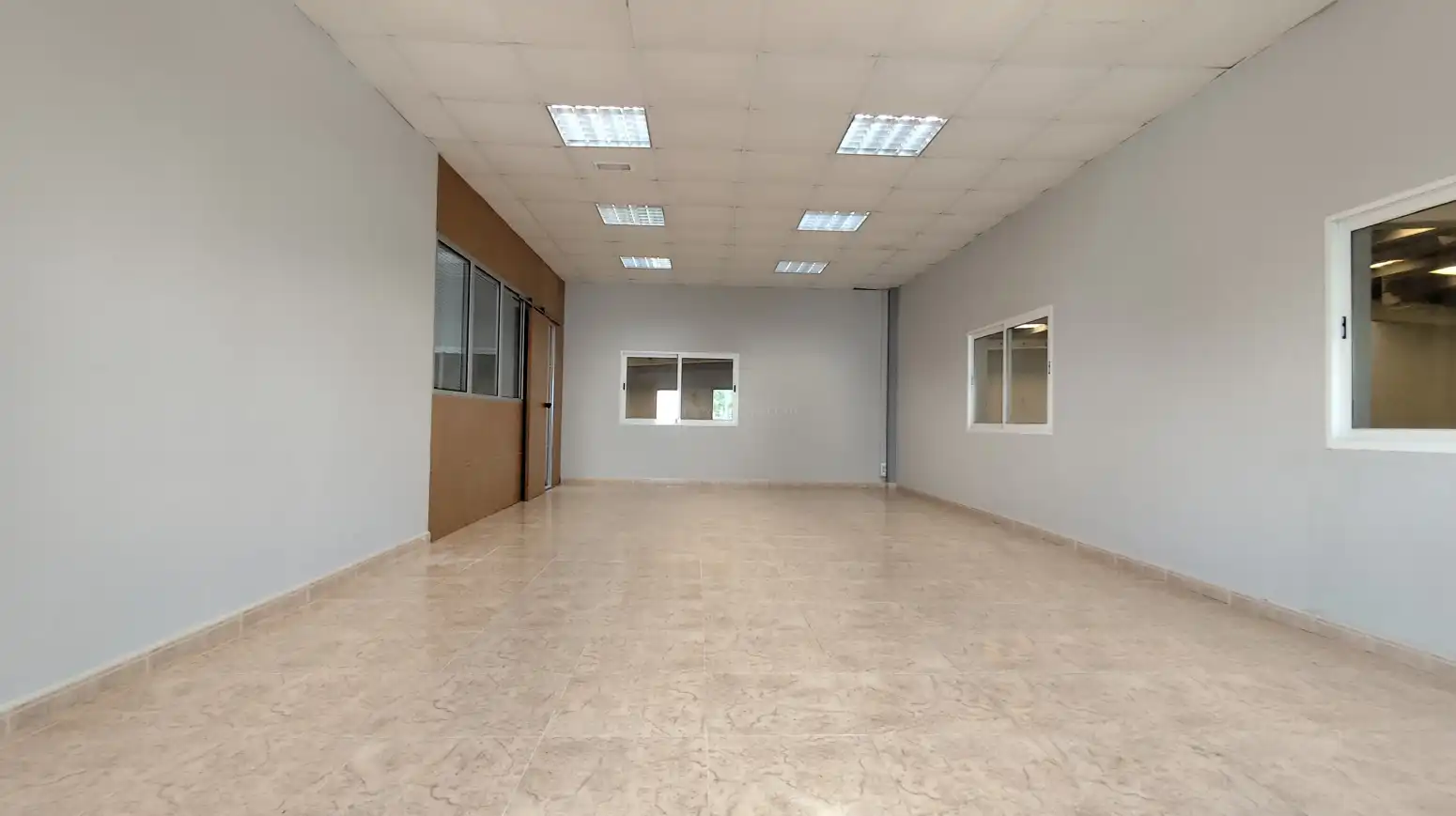 Nave industrial de alquiler en Arrúbal - Calle Río Alhama, Arrúbal