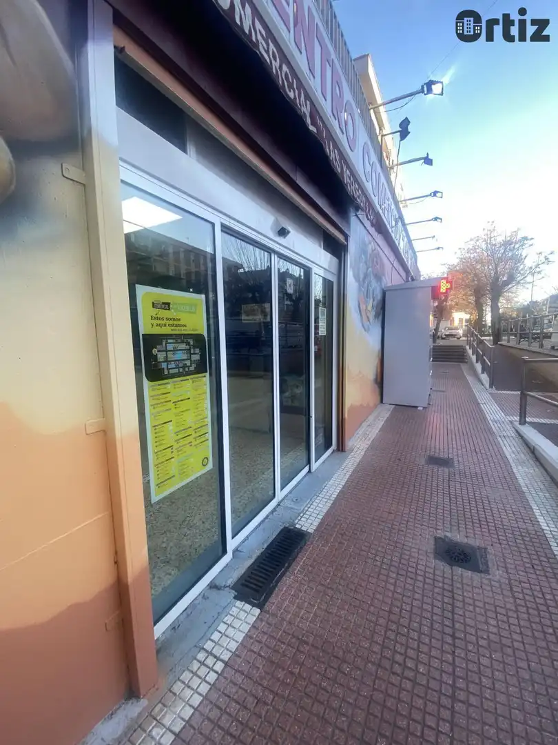 Commercial properties for rent in Torrejón de Ardoz  with Air Conditioner