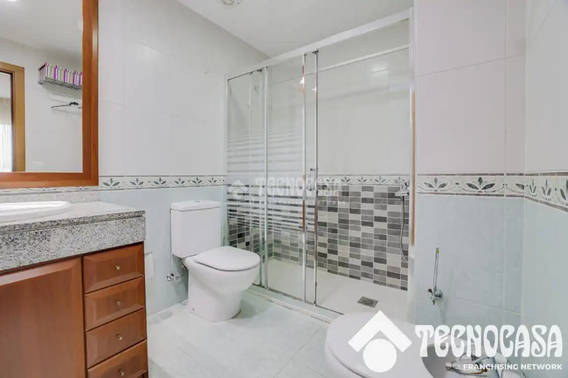 Baño de Ático en venta en Barcelona con Balcón