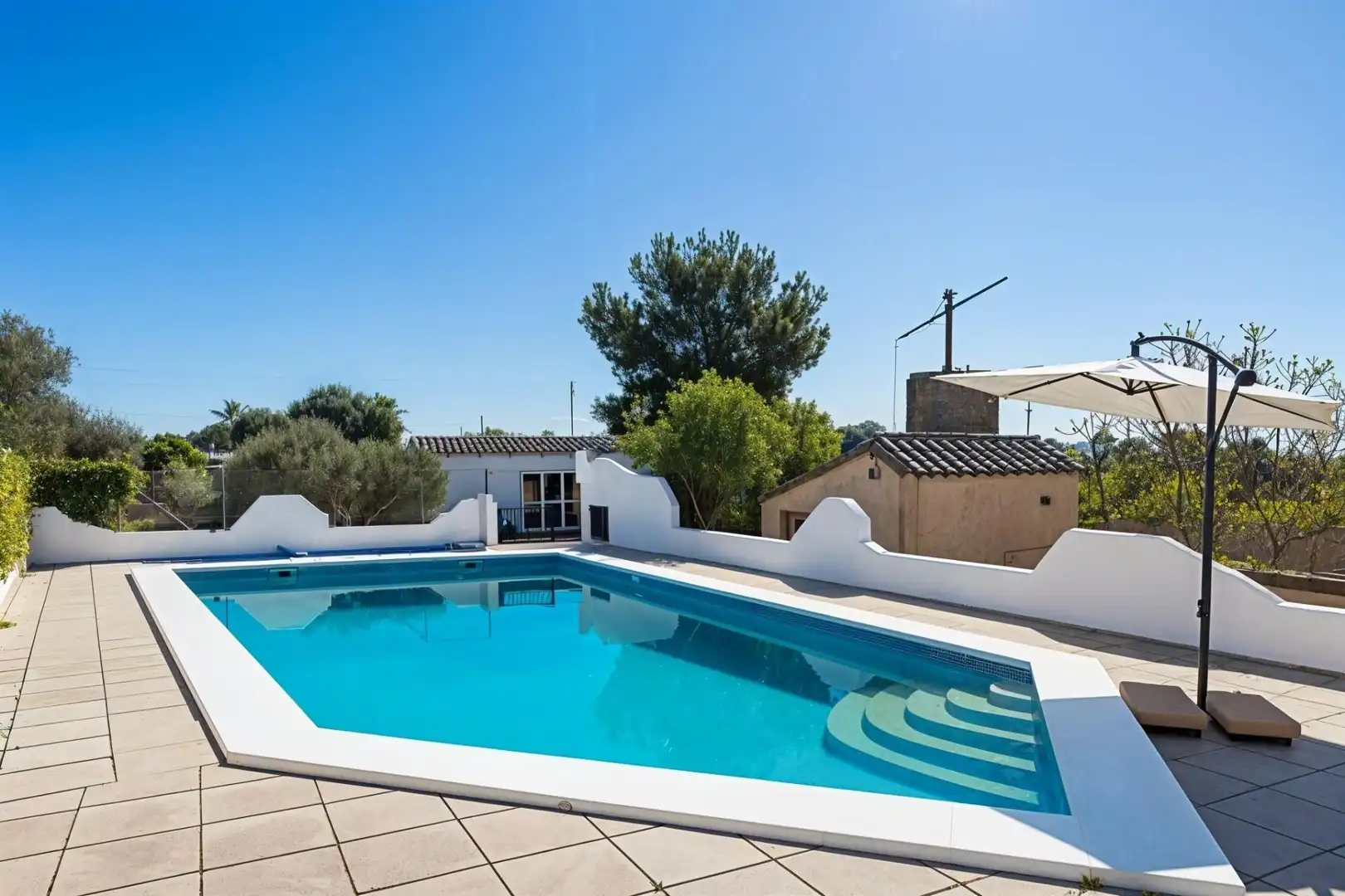 Piscina de Finca rústica en venta en  Palma de Mallorca con Aire acondicionado, Calefacción y Jardín privado
