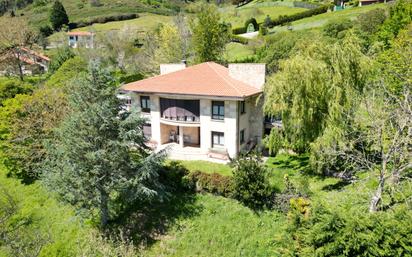 Vista exterior de Casa o xalet en venda en Piélagos amb Aire condicionat, Calefacció i Parquet