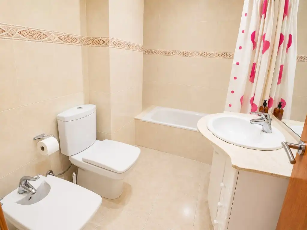 Baño de Piso en venta en Vilafranca del Penedès con Horno y Balcón