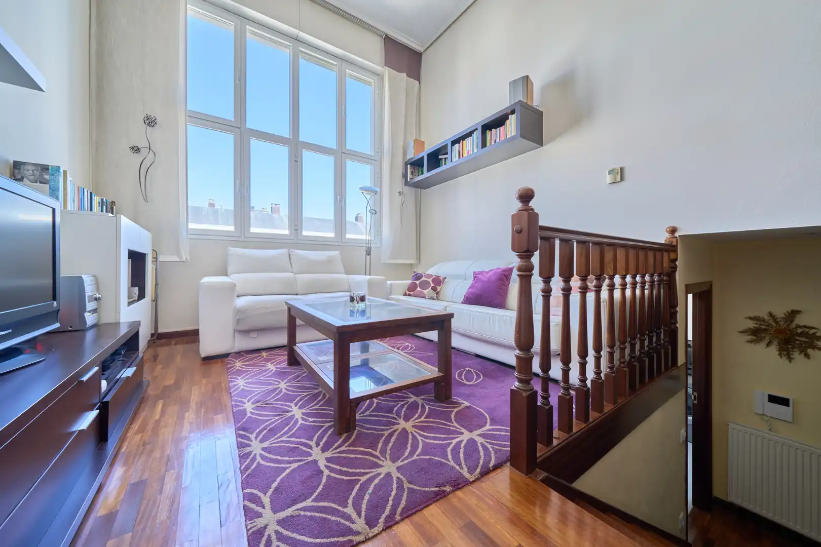 Sala de estar de Dúplex en venta en Vitoria - Gasteiz con Terraza, Trastero y Amueblado