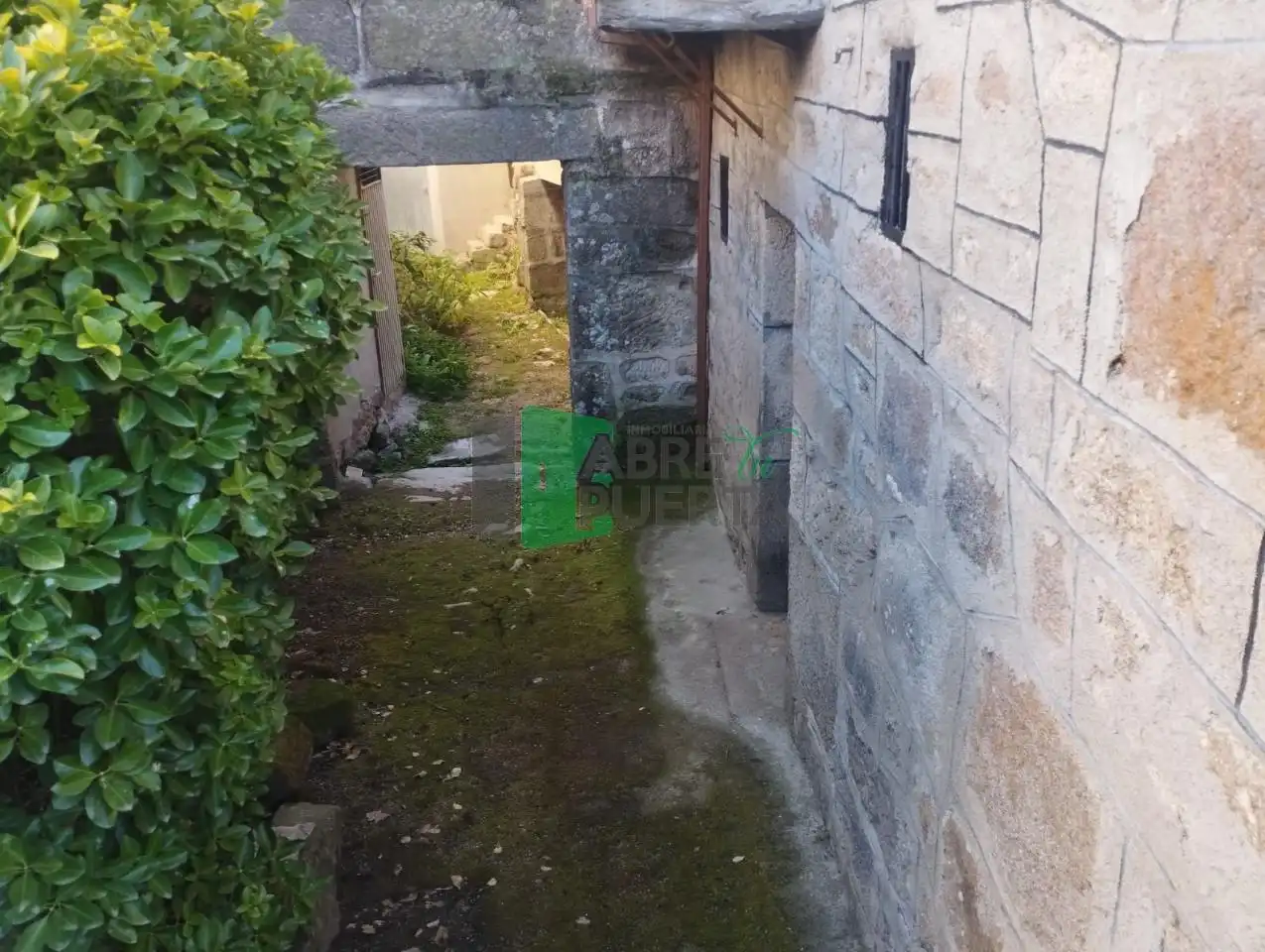 Casa o xalet en venda en Ourense Capital  amb Calefacció, Jardí privat i Moblat