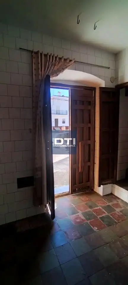 Casa amb terrassa en venda a Calle de la Constitución, imagen 2