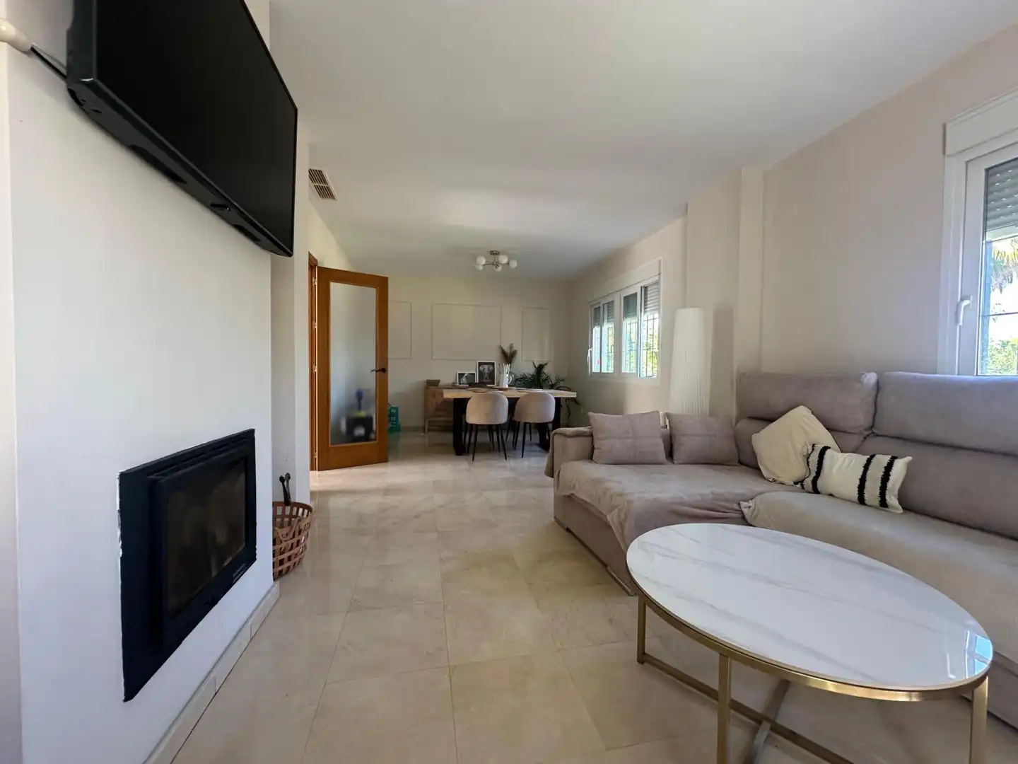 Living room of Detached homes for sale in Jerez de la Frontera  with Balcony and Community pool