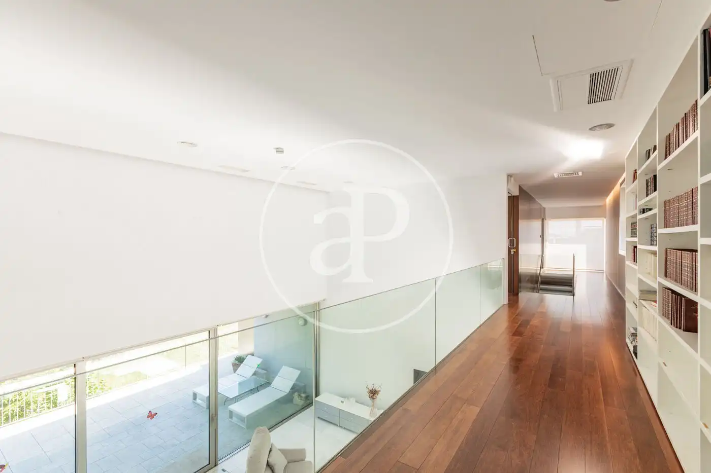 Houses for sale in Madrid  with Air Conditioner, Heating and Private garden